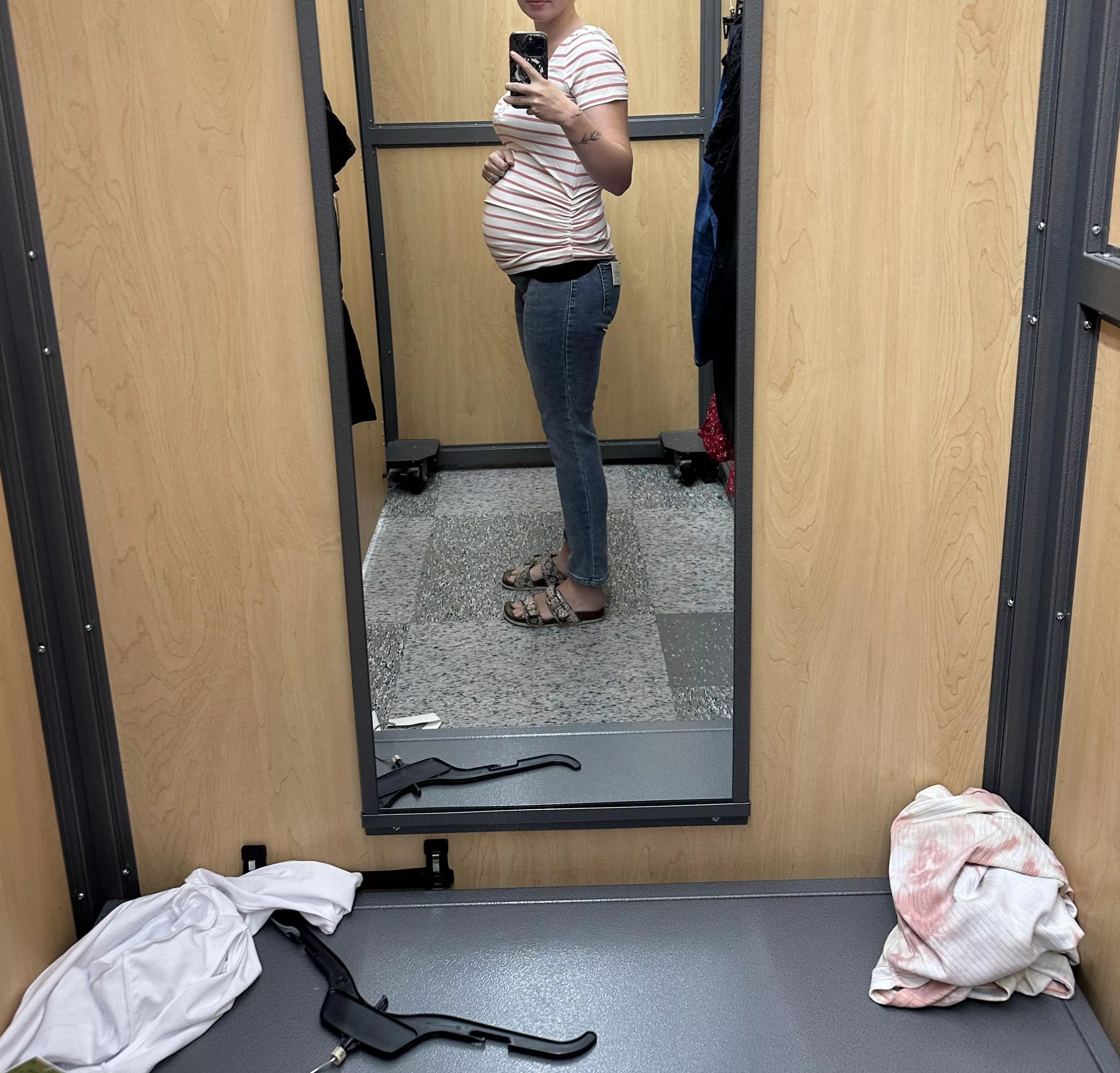 Are pregnant girls hot too?