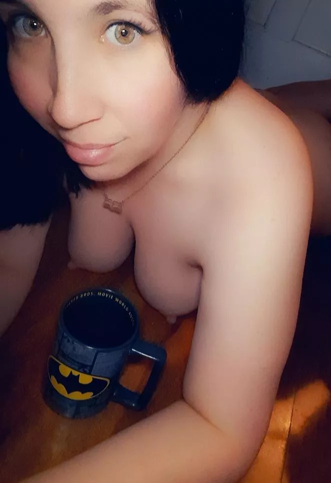 Happy Hump Day! I'm definitely in need of a fill up 😉