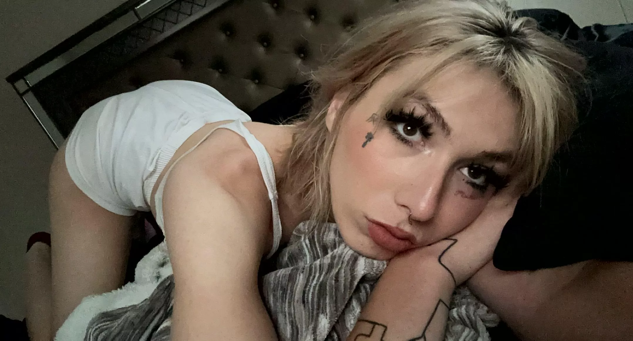 If u r too tired, u can rest ur face on my crack 😉