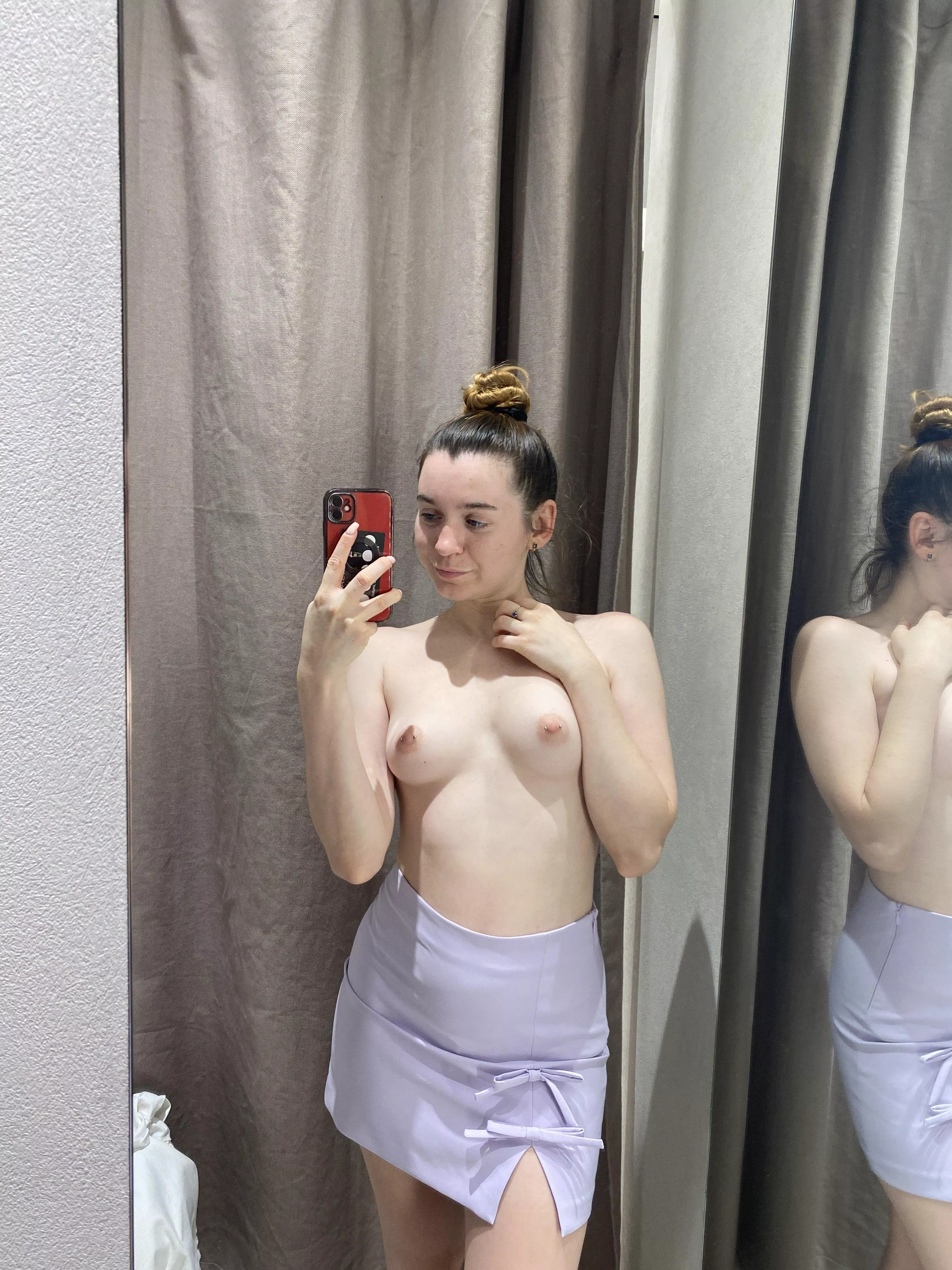 I'm trying on something in the fitting room and I think I've found the perfect skirt