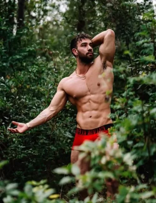 Just flexin out in the forest 