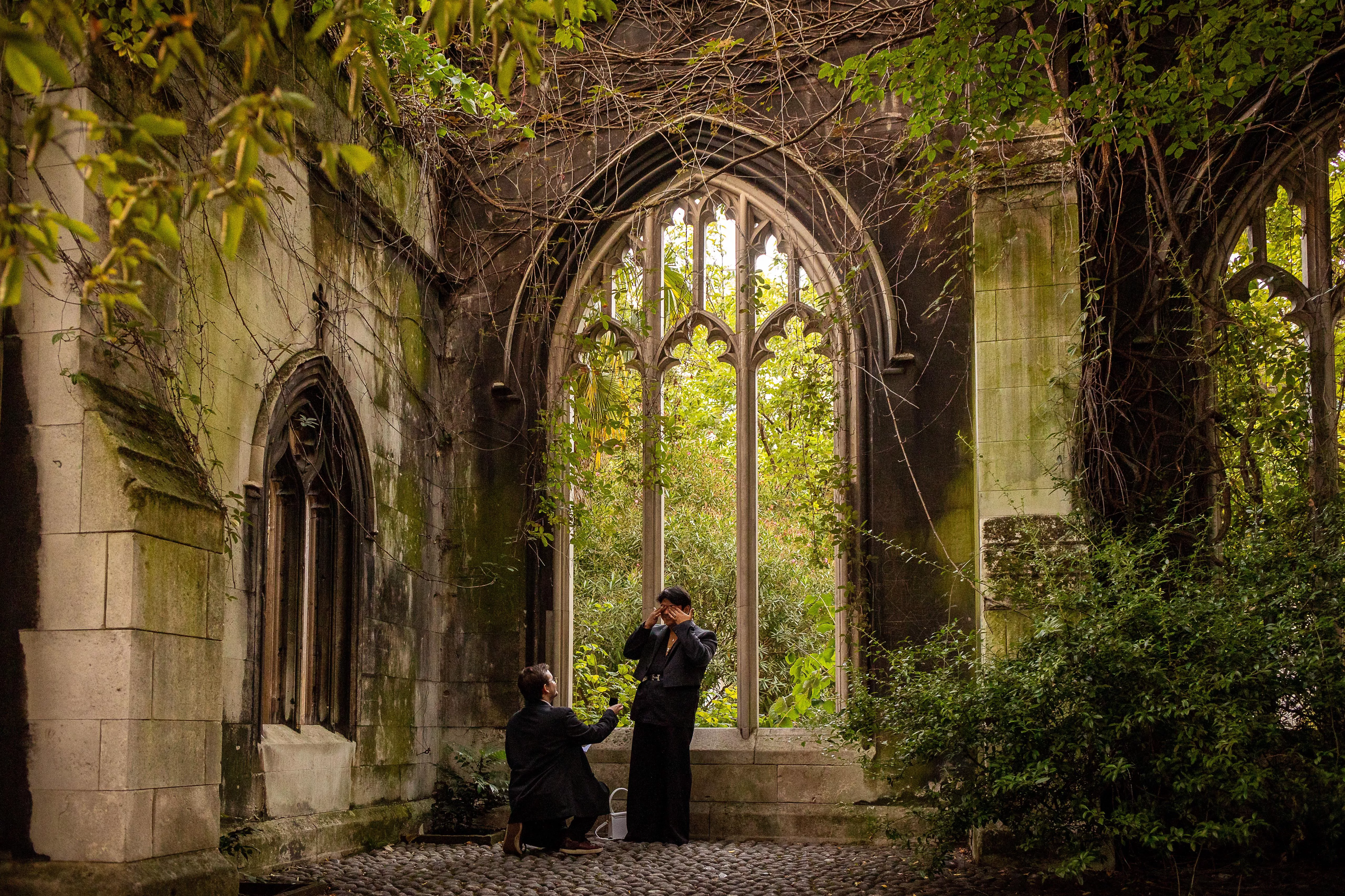 Met on this subreddit almost 5 years ago and now we're engaged 🥹