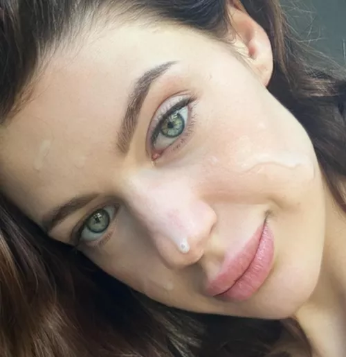 My eyes are shining because I'm looking at you