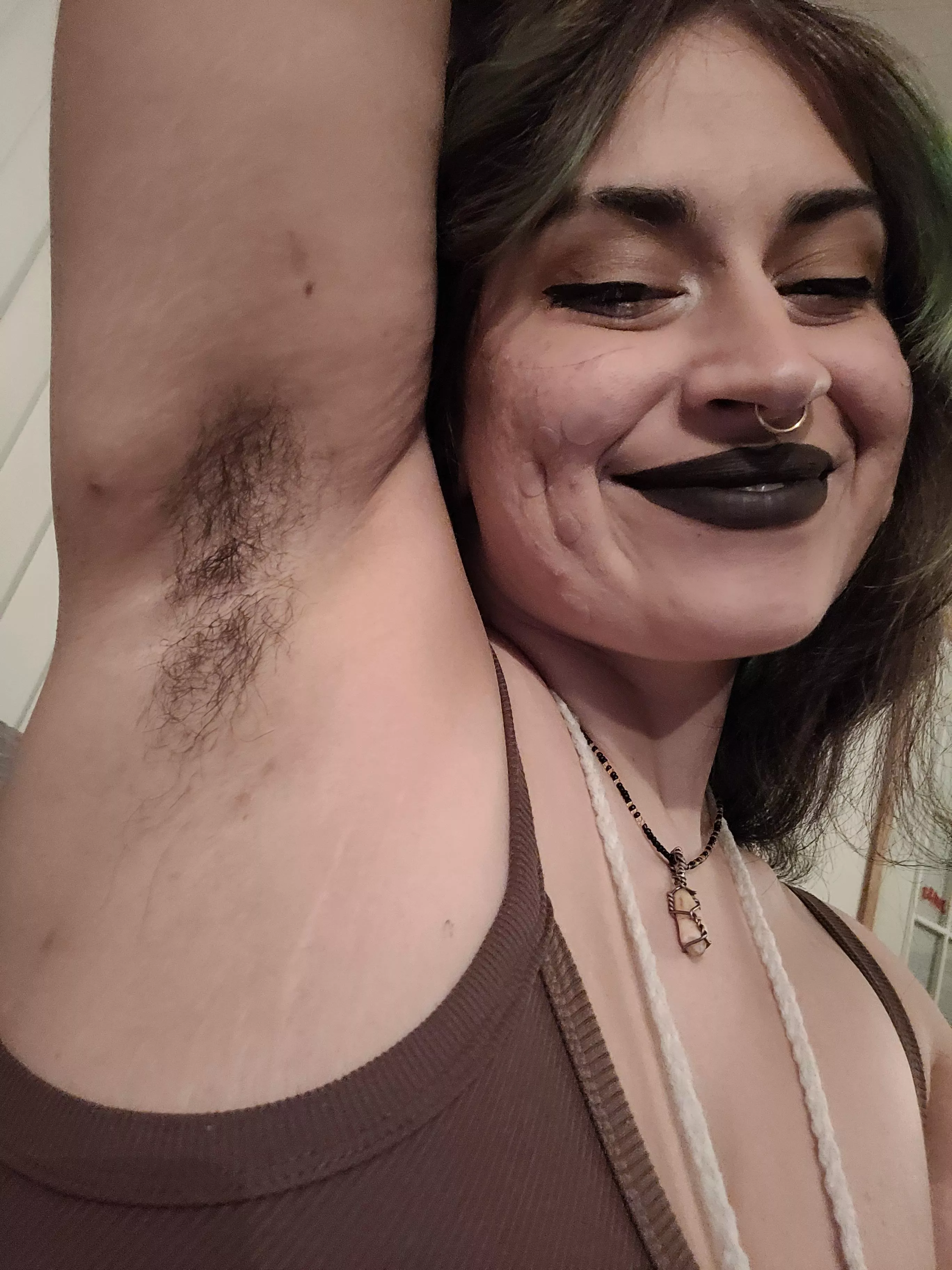 nice little sweaty surprise when i lift my arms :3