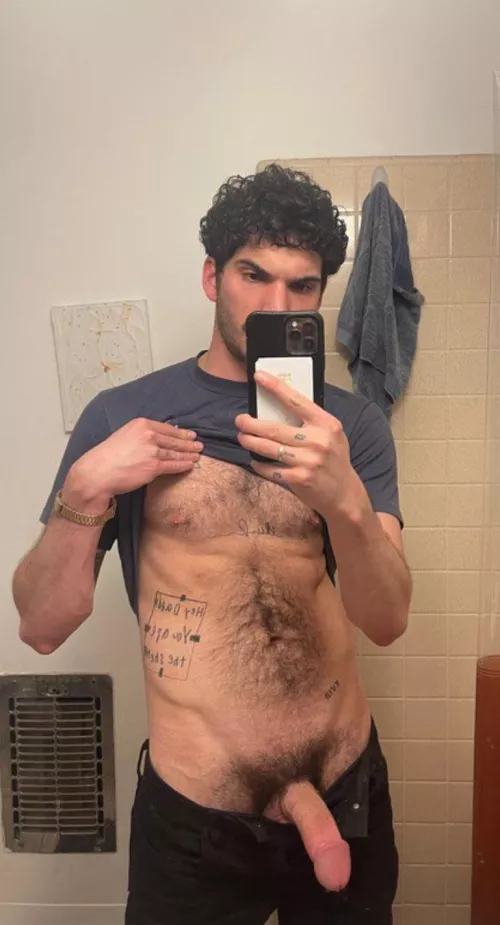 Dm if ur a bottom/verse who shows their face