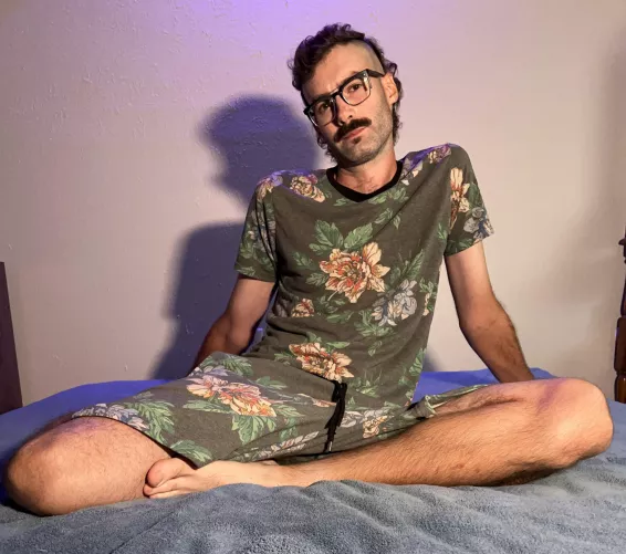 Gave myself a haircut. Felt cute. ☺️ 