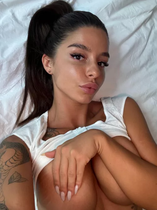 I am feeling so pretty with my pony tail