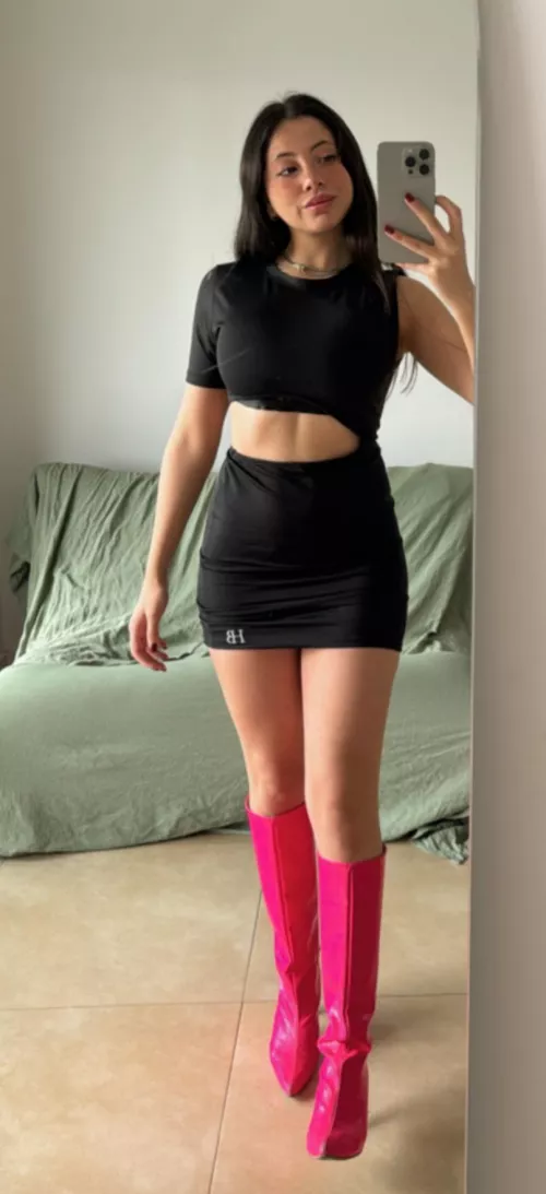 I love this dress because it’s still very much my style without being too revealing.