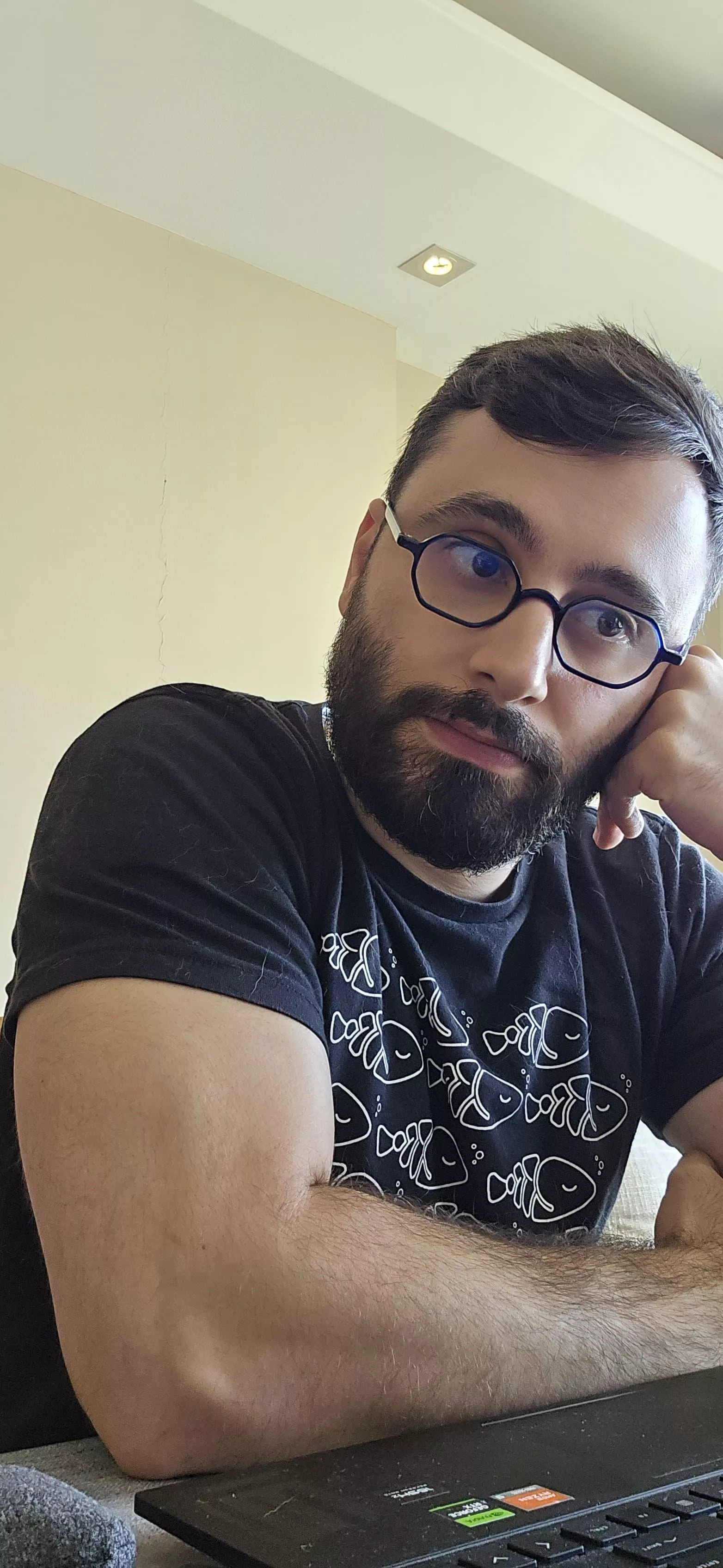 The past couple of days have been so dark and heavy... the violence in my country is escalating, hopelessness rises... and with my mental health struggles it hasn't been easy. Hug your loved ones and cherish every moment. <3 as always chat is open --