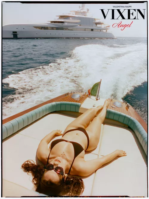 Vixen Valentina