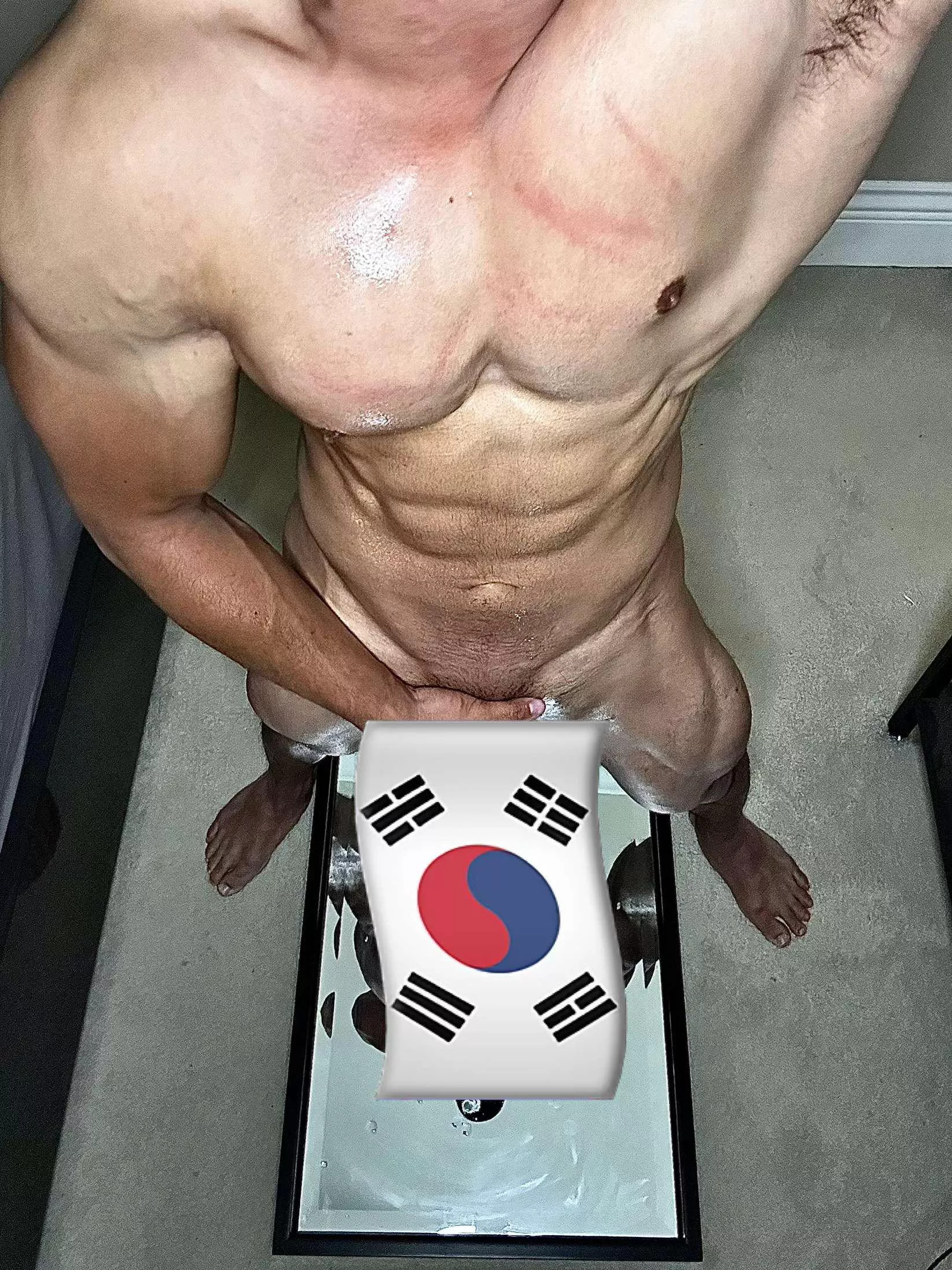 [19] like my oiled up body?