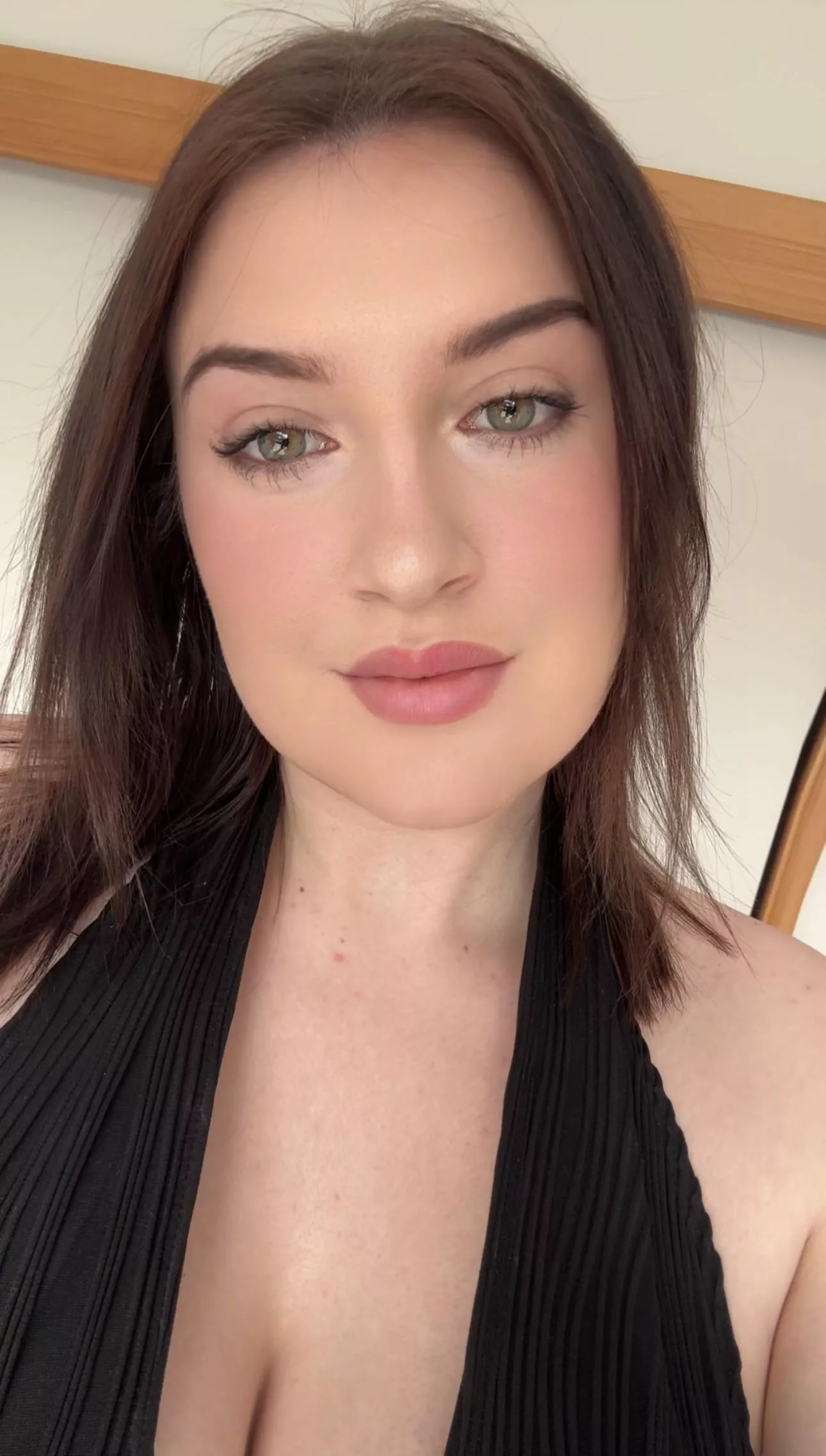 Do you like green eyes