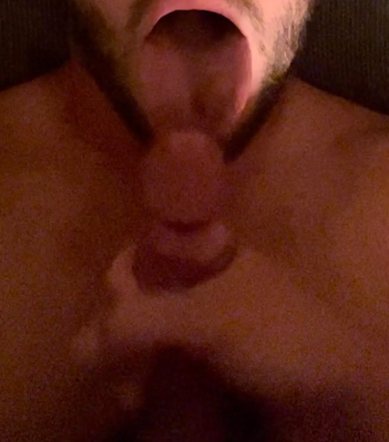 Husband (43) feeding me (31) his hot load. 😈😈 who wants to see the full video? 