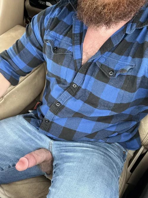 Ripped a hole in my pants at work 🤷‍♂️