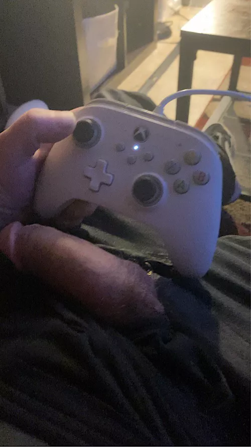Who wants to swallow some loads while I play Forza horizon 5? 