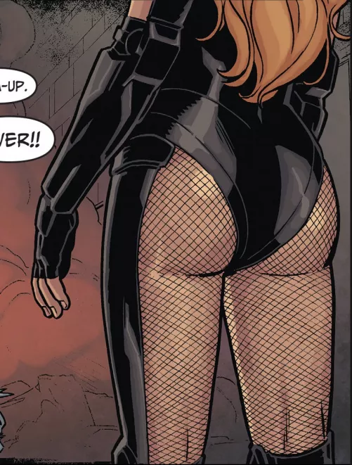 Black Canary's Booty [Injustice: Gods Among Us I, Annual 1]