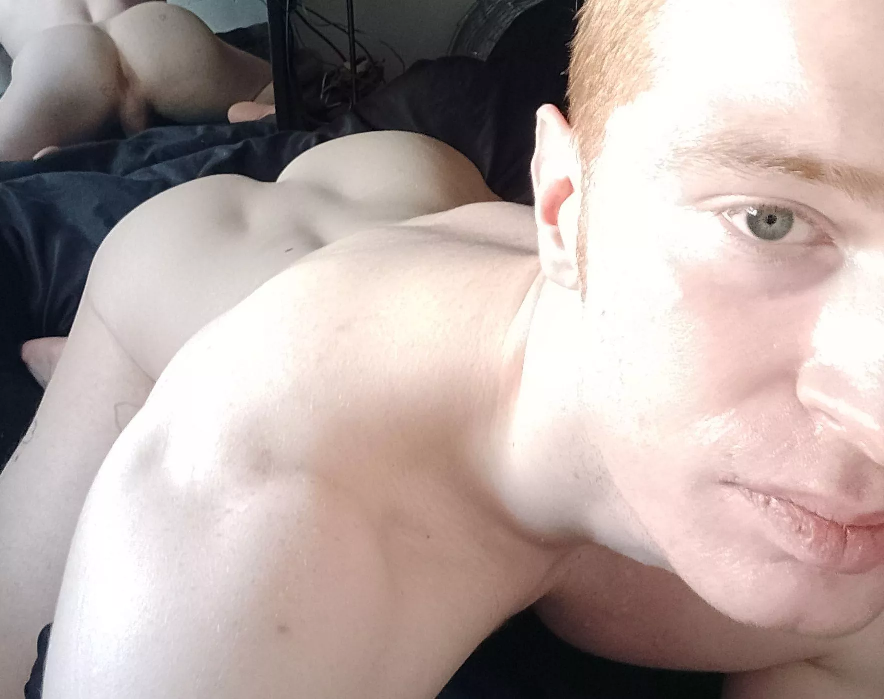 Ginger bottom waiting patiently for a hot daddy load 🥵