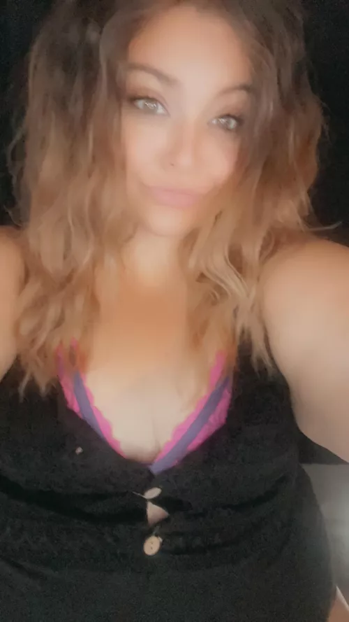 Happy Friday! Hope it’s amazing! 