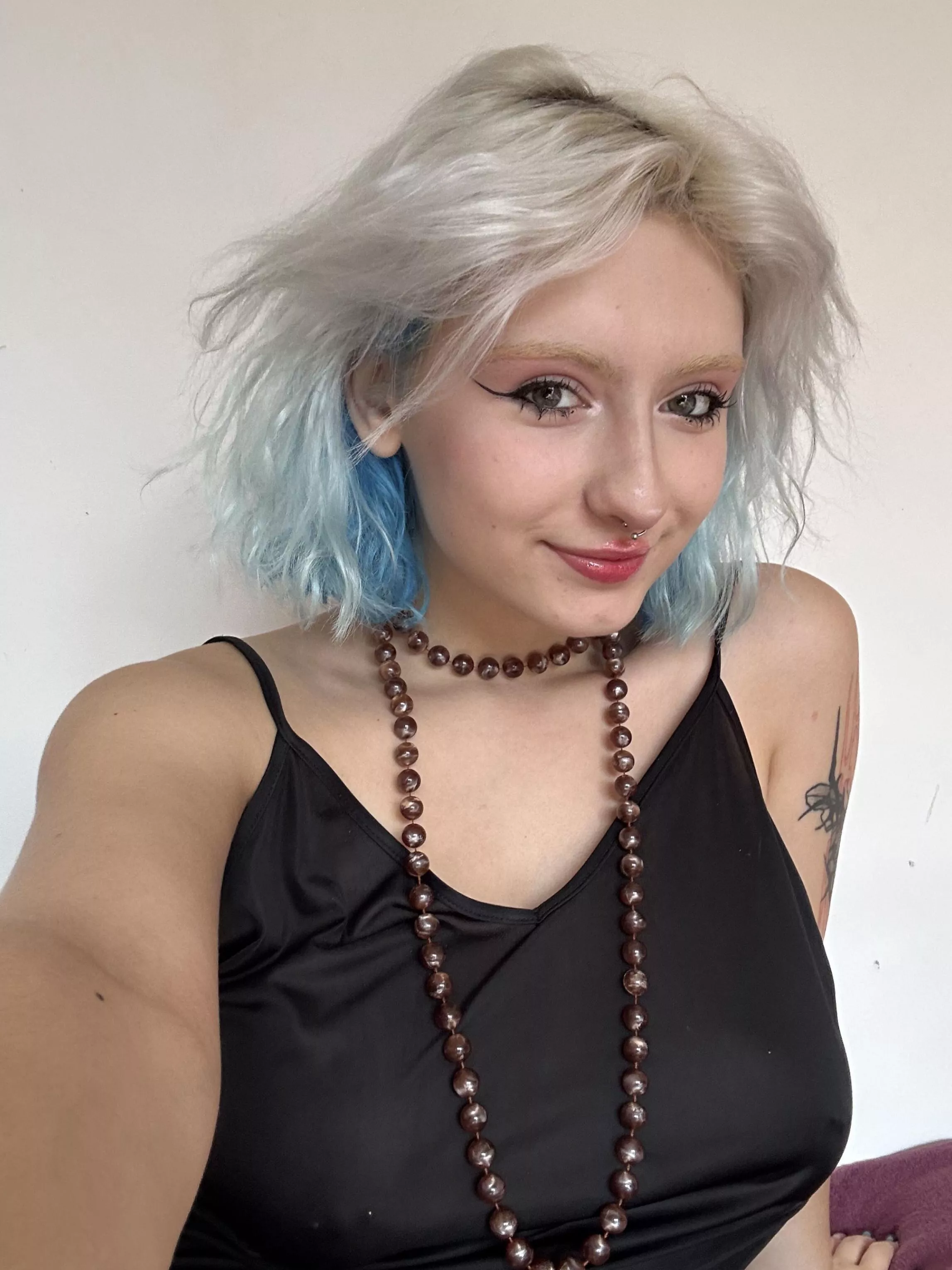 The braless dress look is so hot