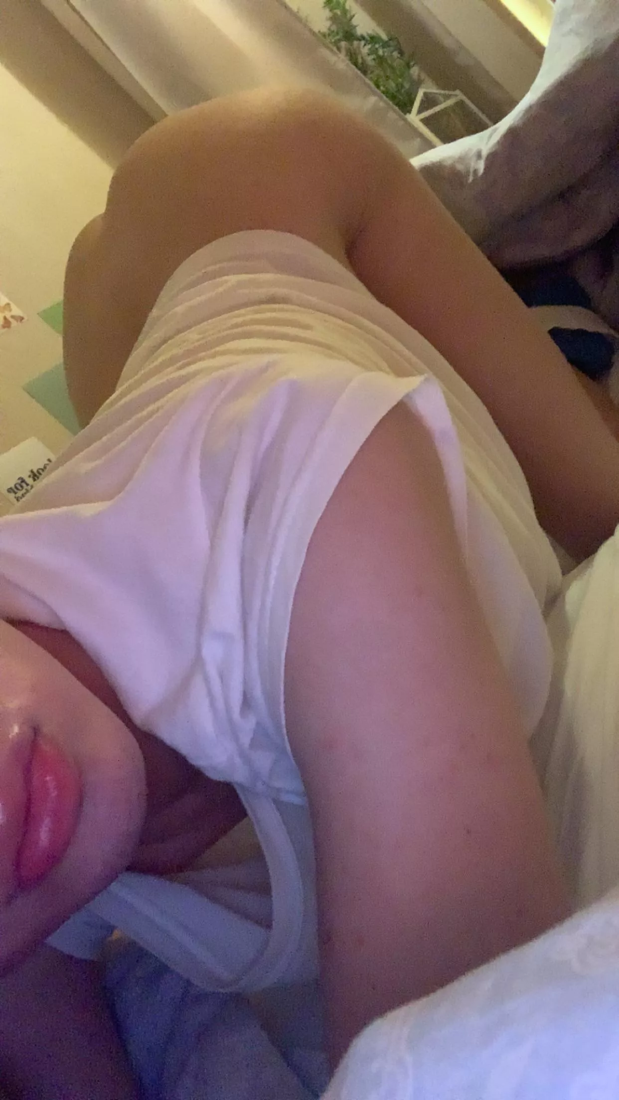 (18) I heard muscular straight guys like femboys too 🤭😇