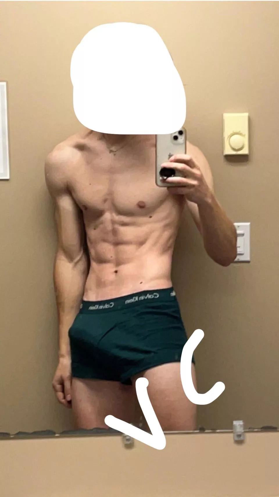 18 looking for fit bros to vc