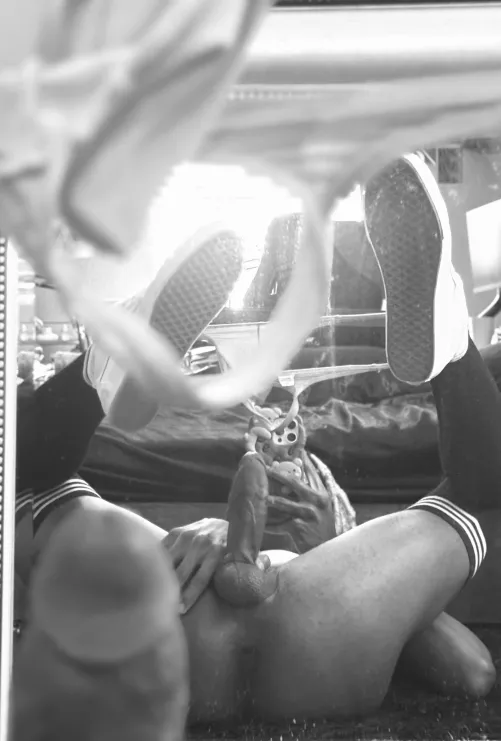 (24) Honey 🍯packet got me stiff