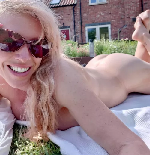 always feel sexy....my eyes are up here