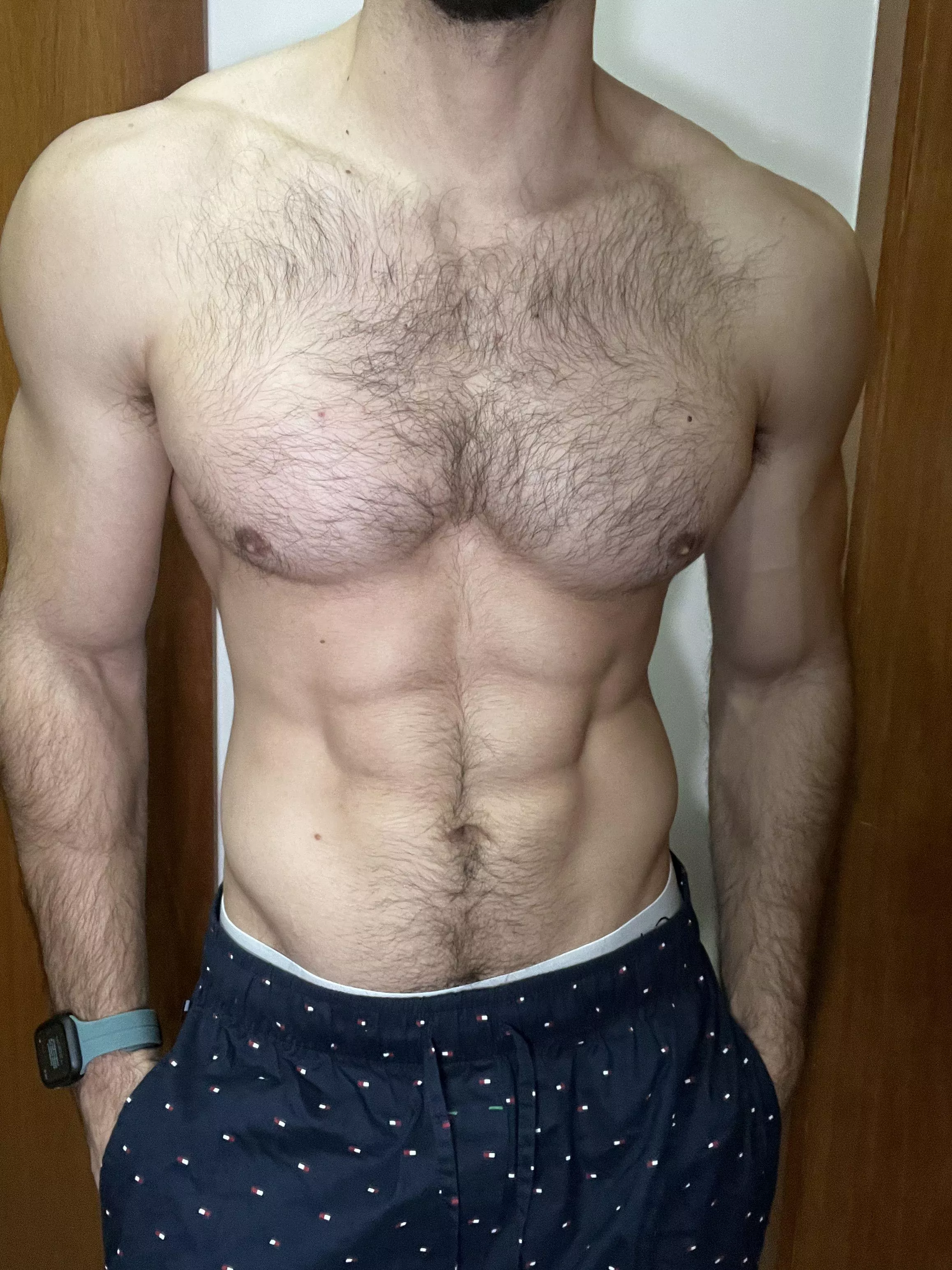 Going to bed, r u coming? 💦