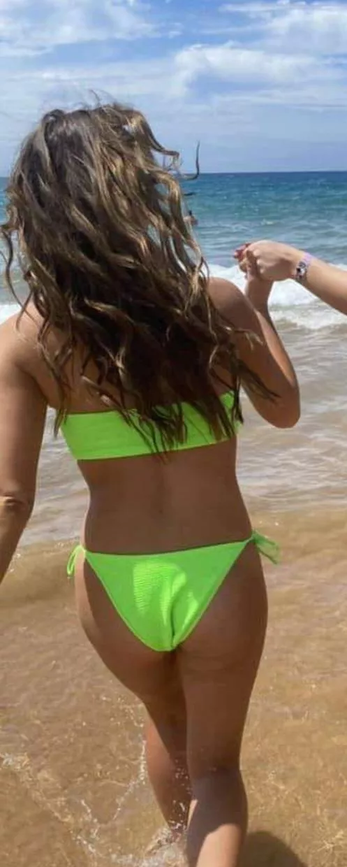 I'd love to get invited onto someone's boat in this.