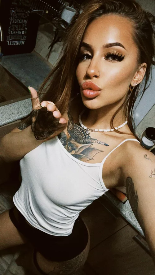 just imagine how these lips will feel on your neck 