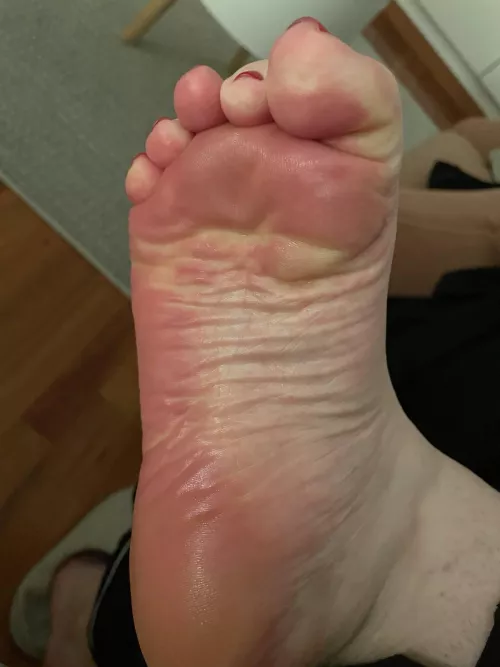 Loving the gloss the lotion gives