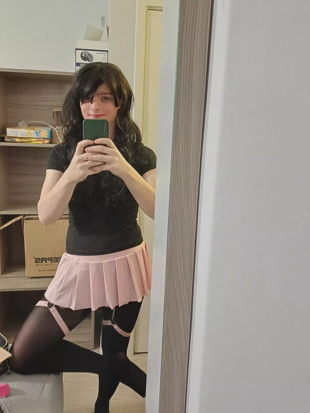 My first post here! I really like how the skirt fits! I'm aiming for a cute look.