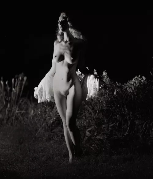 Shelbie Dimond by George Holz 