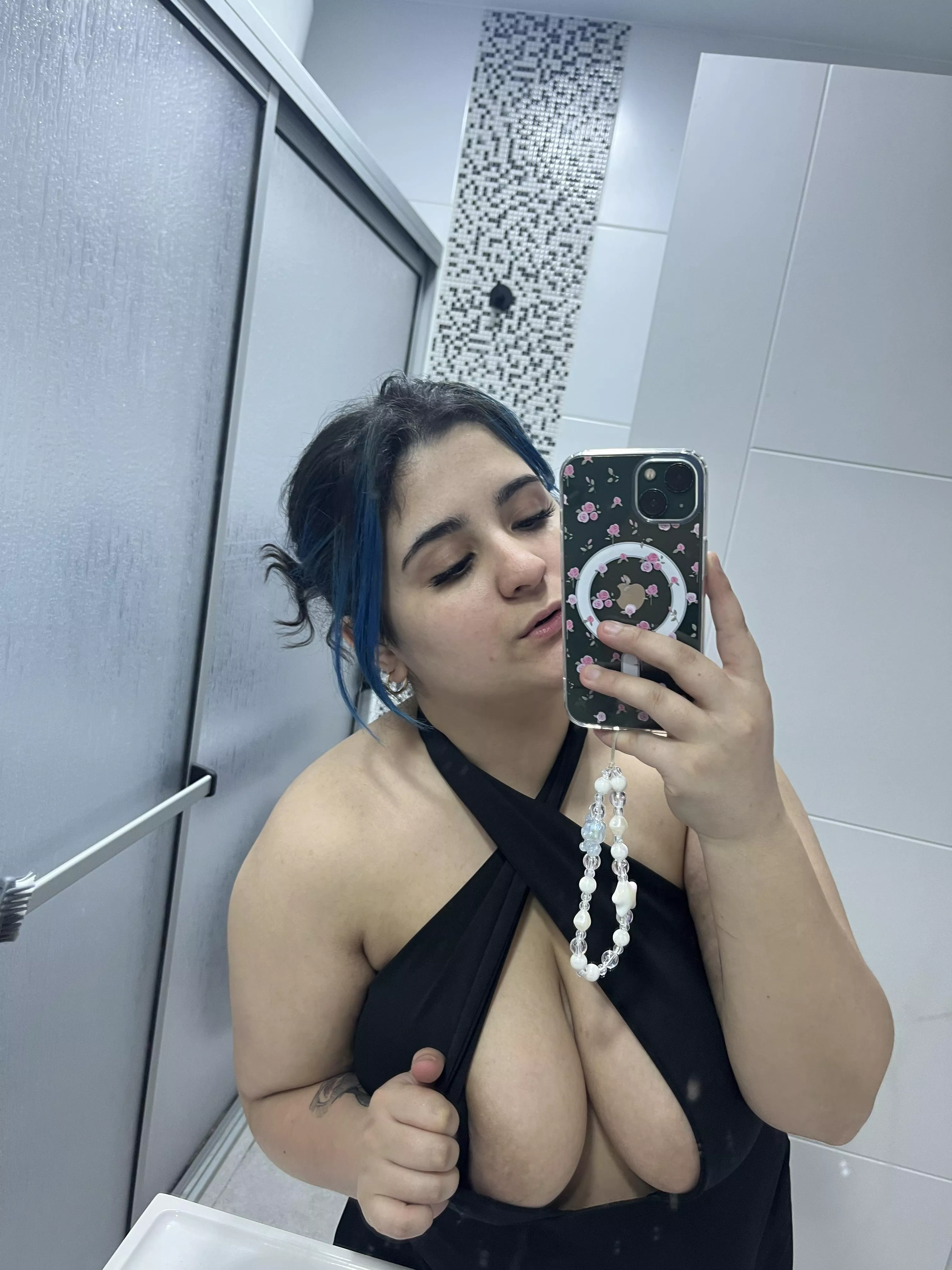 Some say i am too curvy