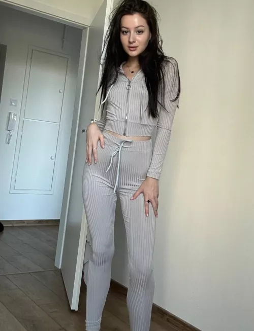 undress me before I get stuffy in these clothes