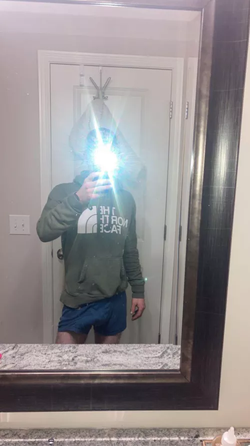 Boxers are working overtime tryna keep the lil guy from poking out