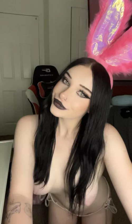 Can I be your bunny🖤🐰