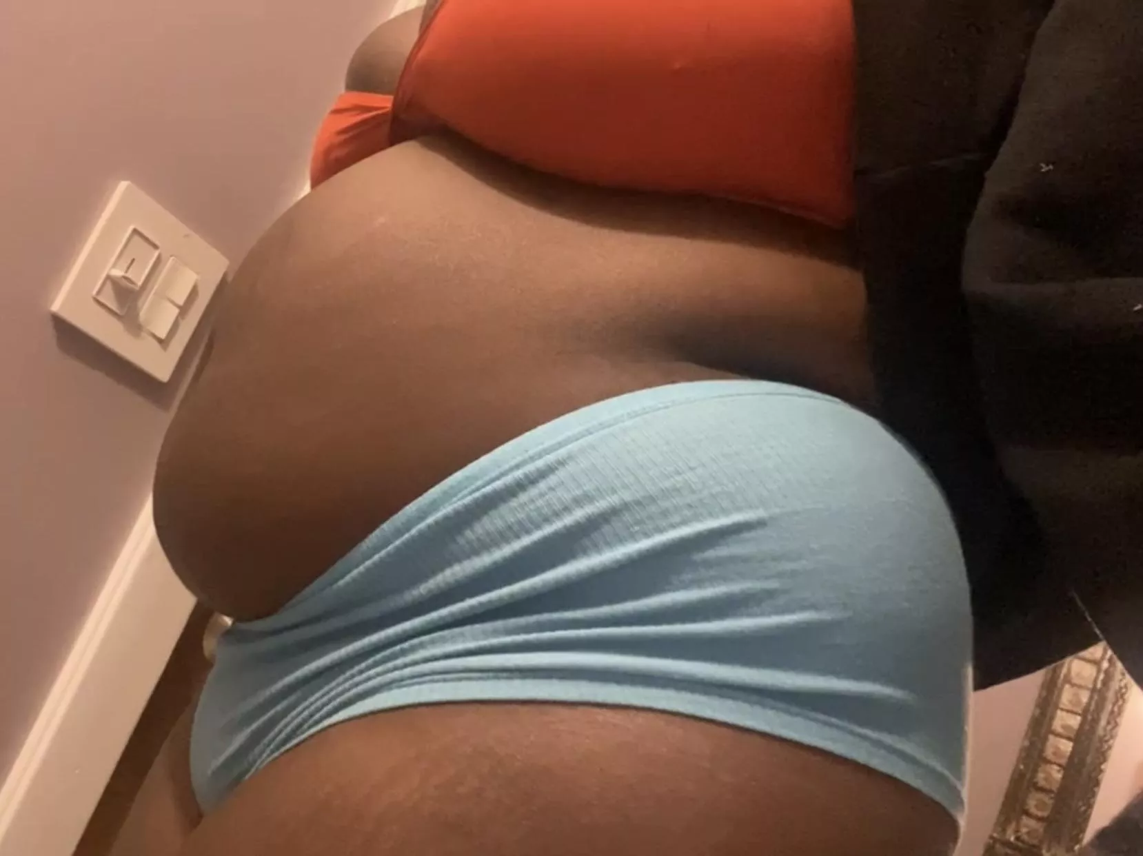 Decribe my chubby belly in one word 💕