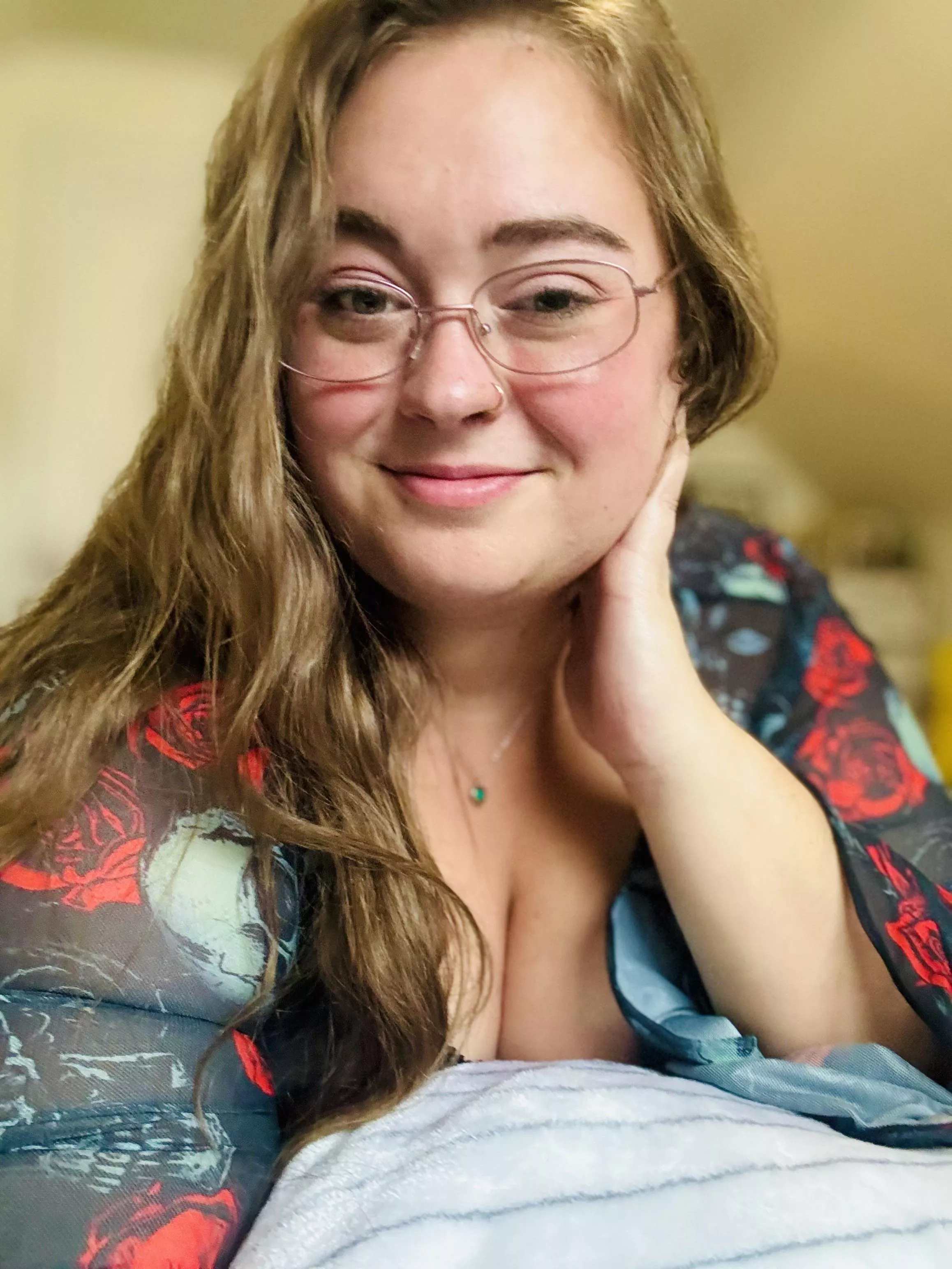 Do you like a girl in glasses?