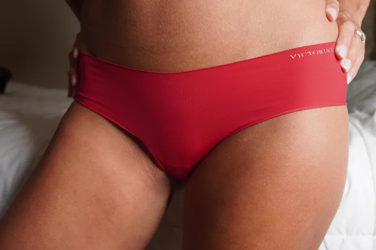 I like the color red