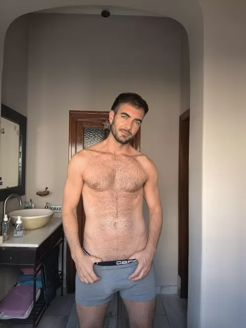 I would like to give a boxer full of milk