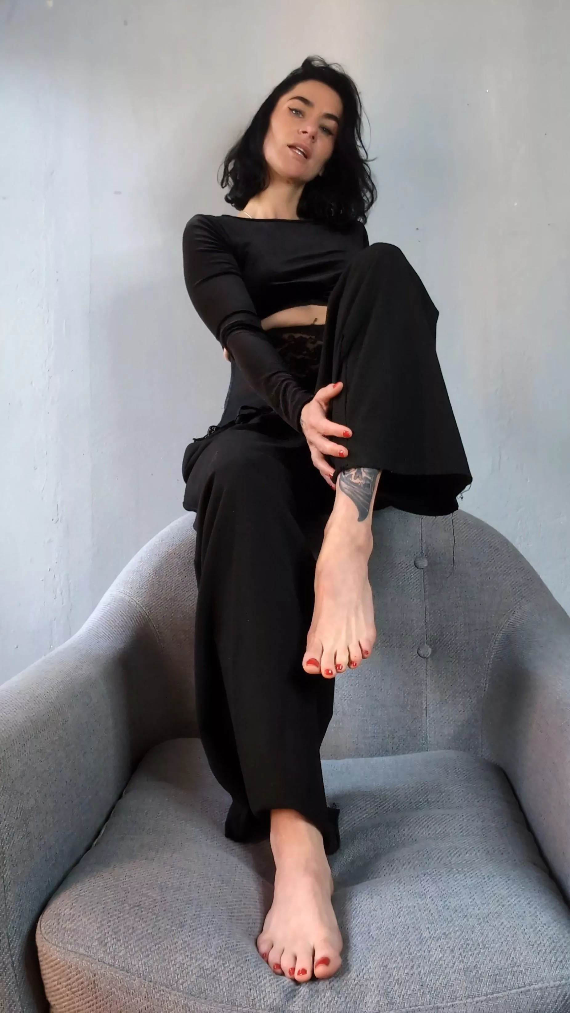 I'm thinking about tattooing my feet