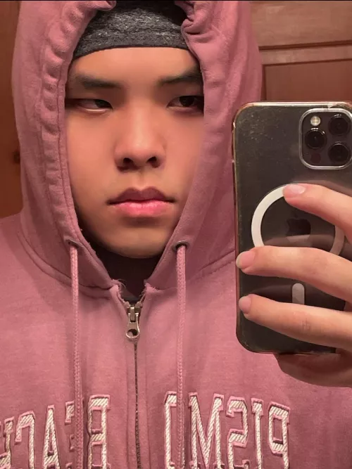 Is there any Dbd or Tcm players that need a duo I just cant play those game solo. Or we can other games like Ow2 LoL im just really bored.