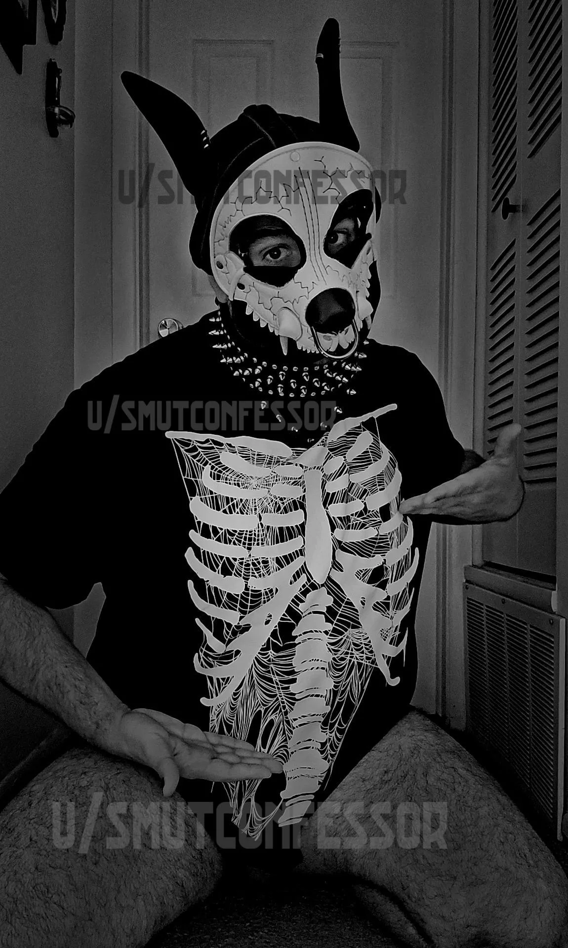 Just a werewolf showing off their spooky bone(s)!