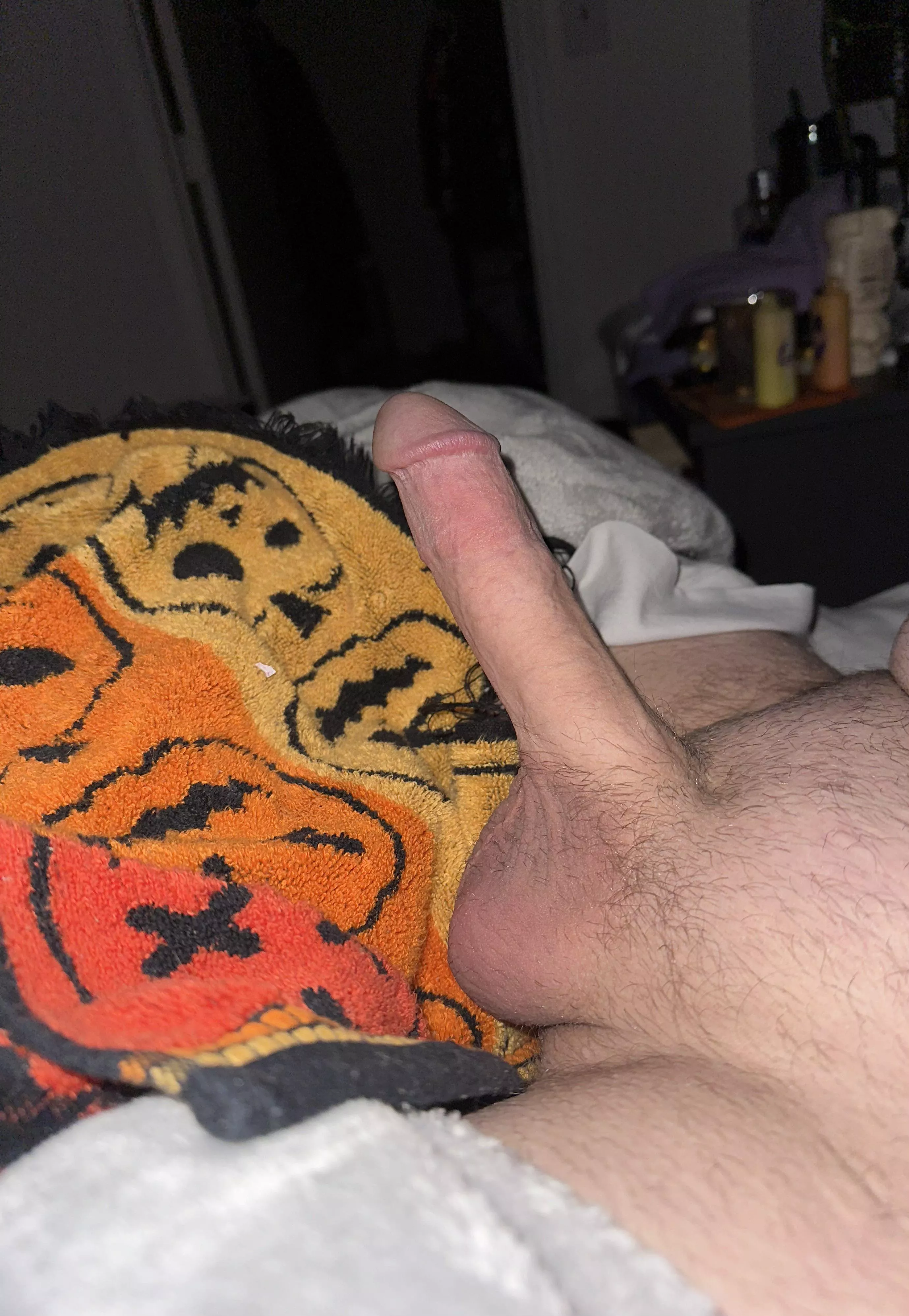 Looking to jerk to pics of the wife while she’s out with her boyfriend (49)