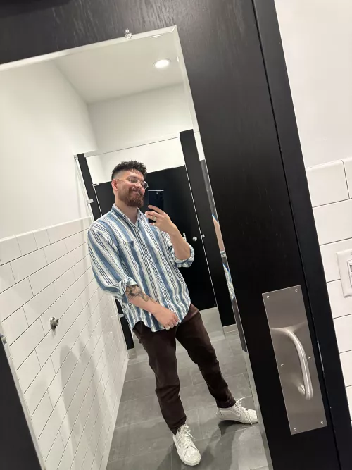 Okay boys I need book recommendations, and bros who want to be in my book club. 