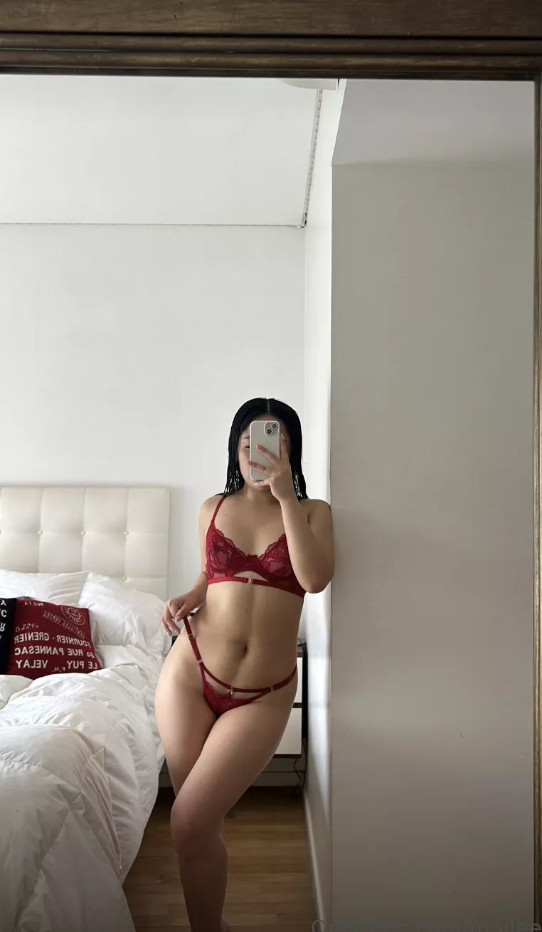 Sexiest color on a sexy teen