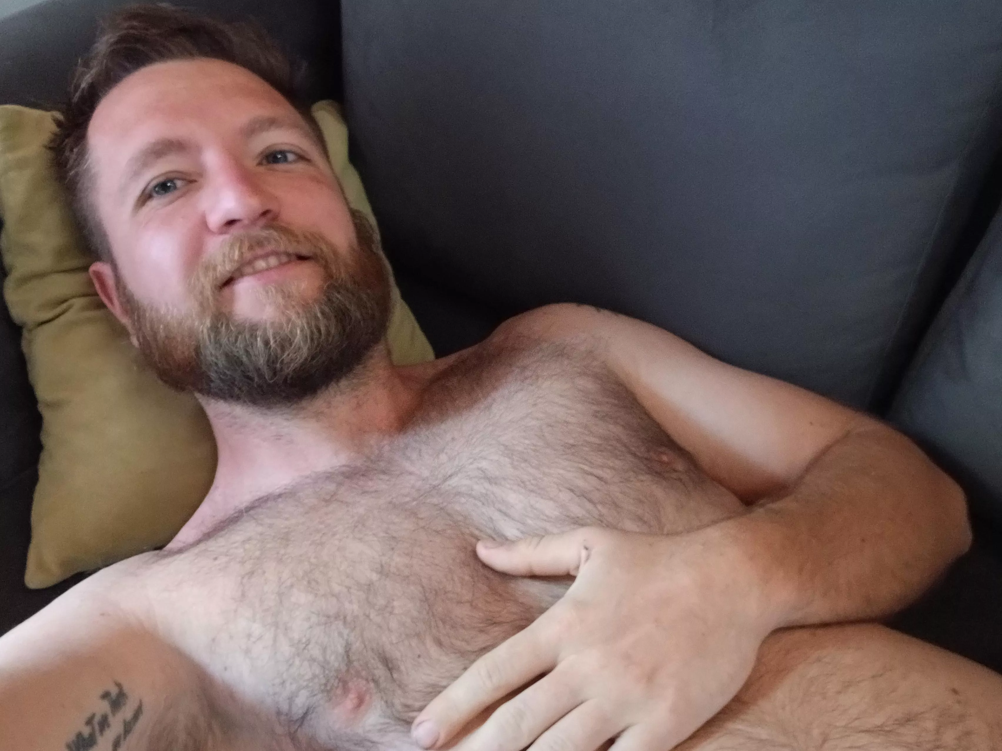 Sping morning. 32 ys