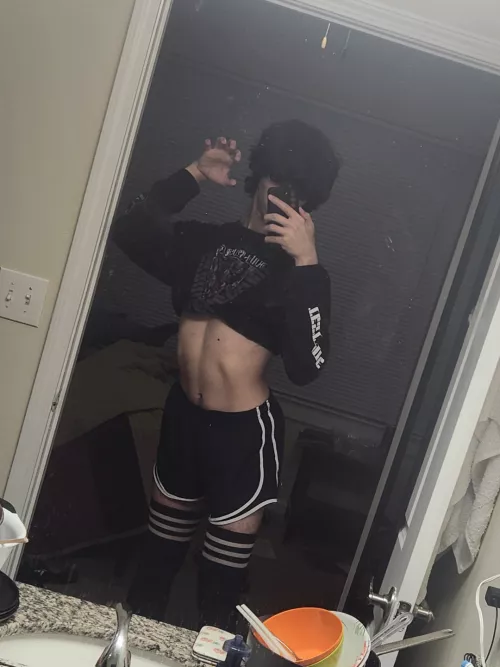 What having very few friends does to a mf