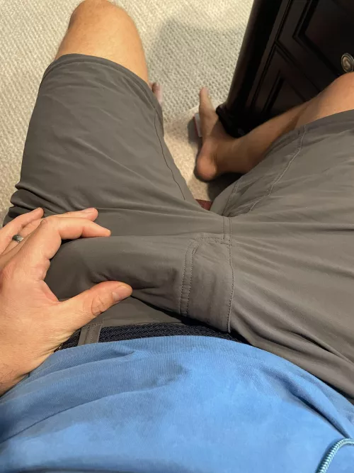 [41] First time poster. My married dad bulge.